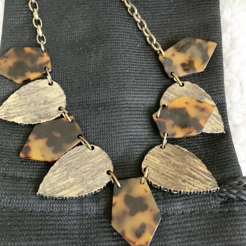Charming Charlie Tortoise Shell & Rhinestone Statement Necklace Y2K - Picture 4 of 4